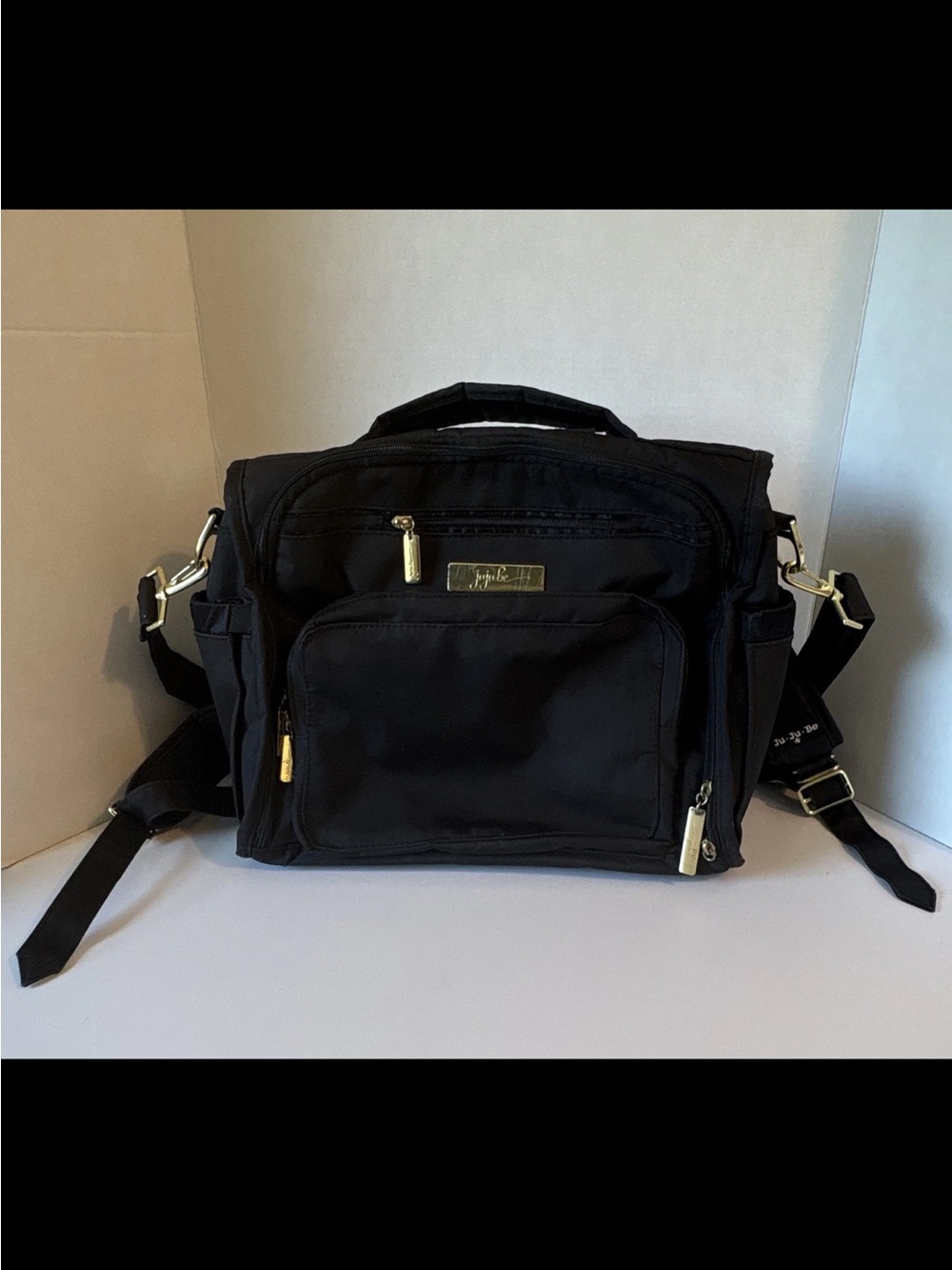 Ju-Ju-Be Black Solid Baby Diaper Bag w/ Adjustable Strap, Zipper,‎ Pockets